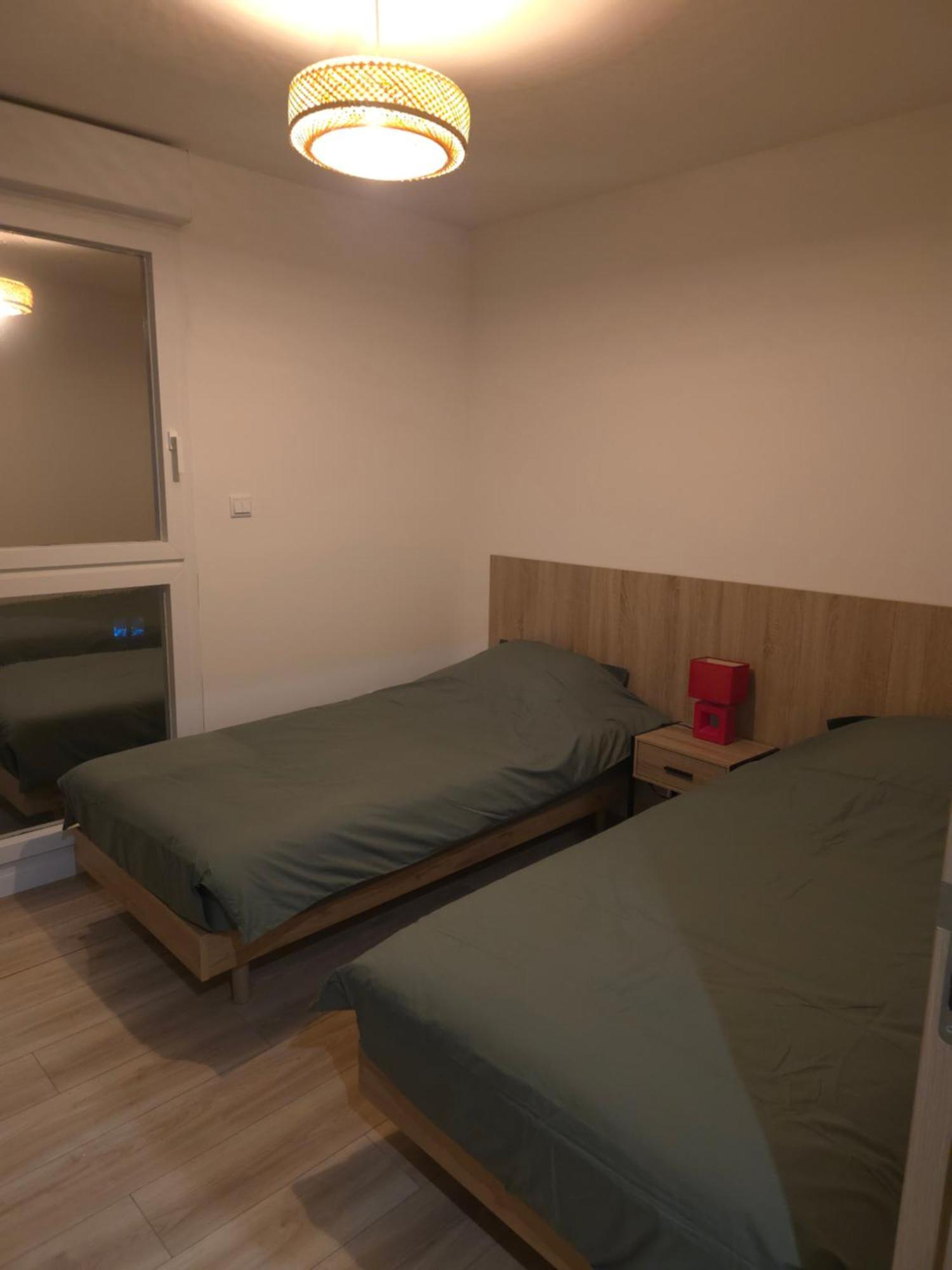Appartement Cosy Pres De Sceneo Et Auchan Au Dessus Du Fleuriste Bellafleur Longuenesse Zewnętrze zdjęcie