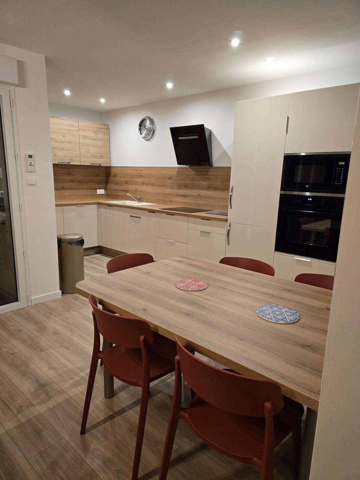 Appartement Cosy Pres De Sceneo Et Auchan Au Dessus Du Fleuriste Bellafleur Longuenesse Zewnętrze zdjęcie