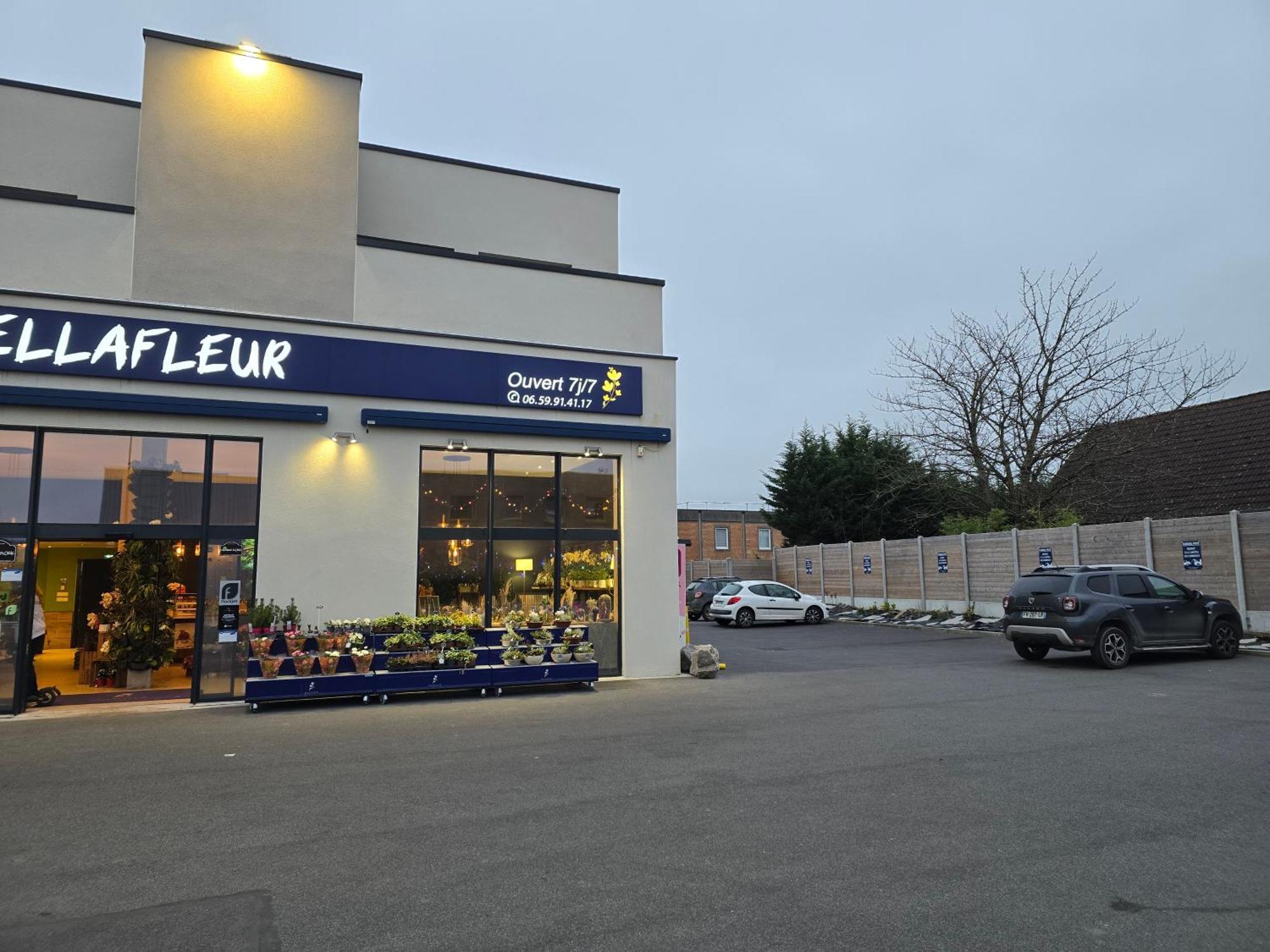 Appartement Cosy Pres De Sceneo Et Auchan Au Dessus Du Fleuriste Bellafleur Longuenesse Zewnętrze zdjęcie