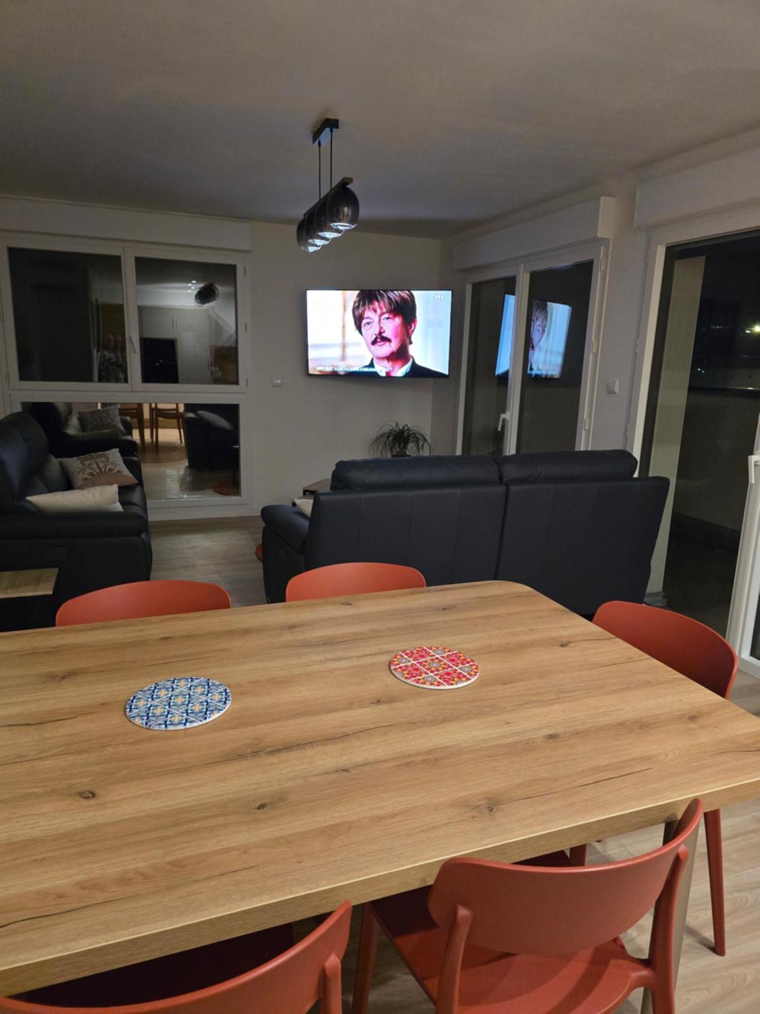 Appartement Cosy Pres De Sceneo Et Auchan Au Dessus Du Fleuriste Bellafleur Longuenesse Zewnętrze zdjęcie